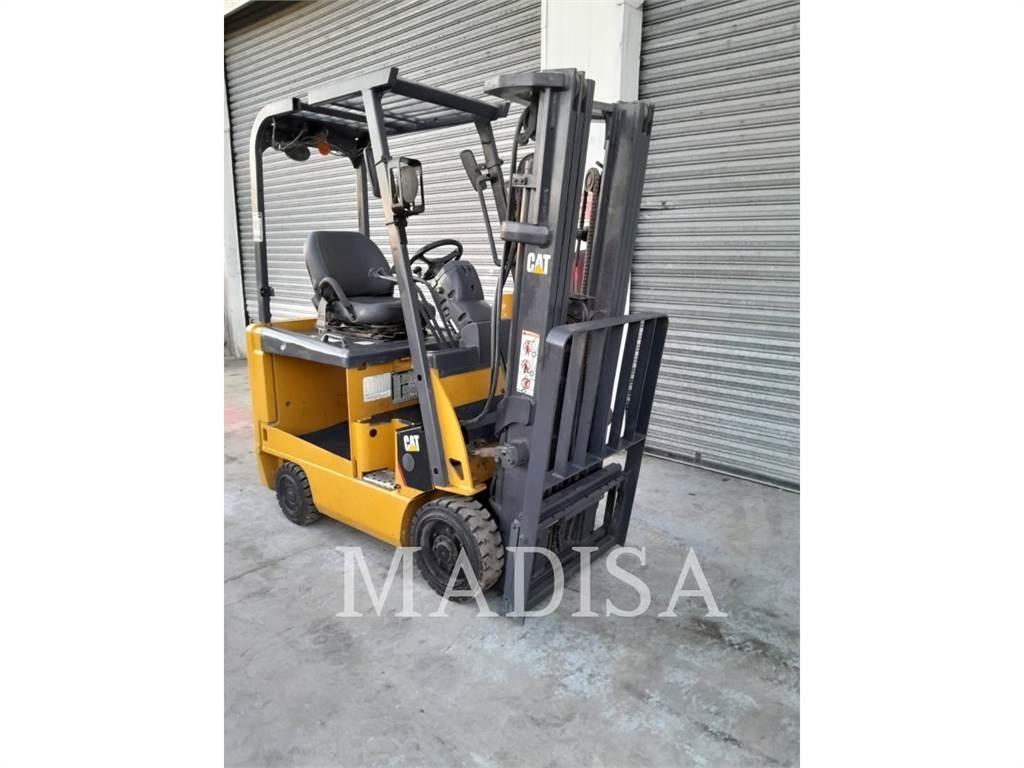 CAT LIFT TRUCKS E3500-AC Gaffeltrucks - andre