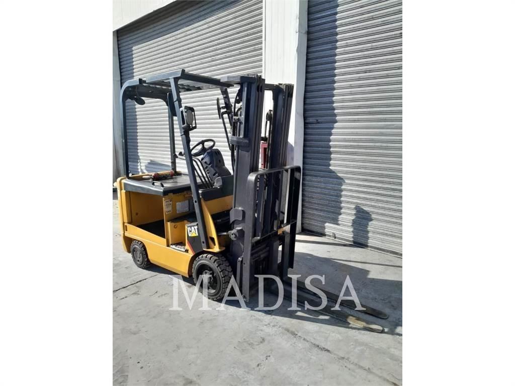 CAT LIFT TRUCKS E3500-AC Gaffeltrucks - andre