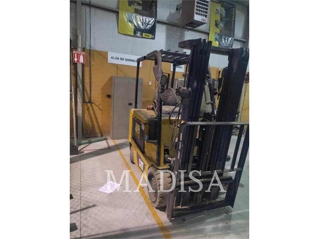 CAT LIFT TRUCKS EC25LN2 Gaffeltrucks - andre
