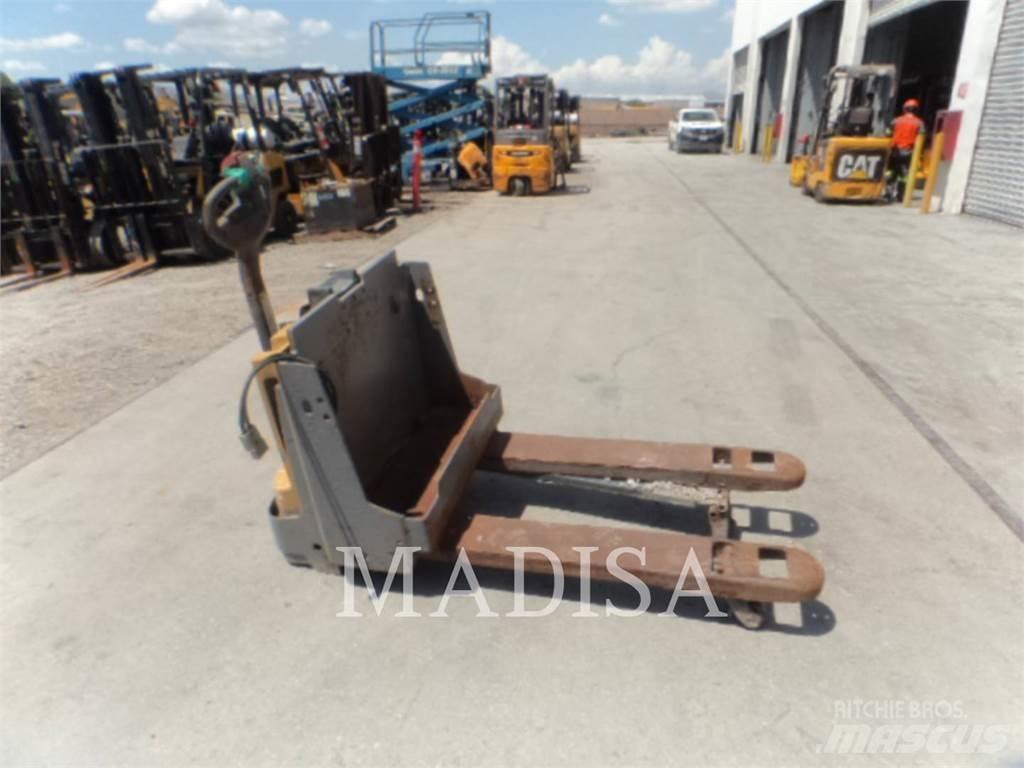 CAT LIFT TRUCKS EJE120E Gaffeltrucks - andre