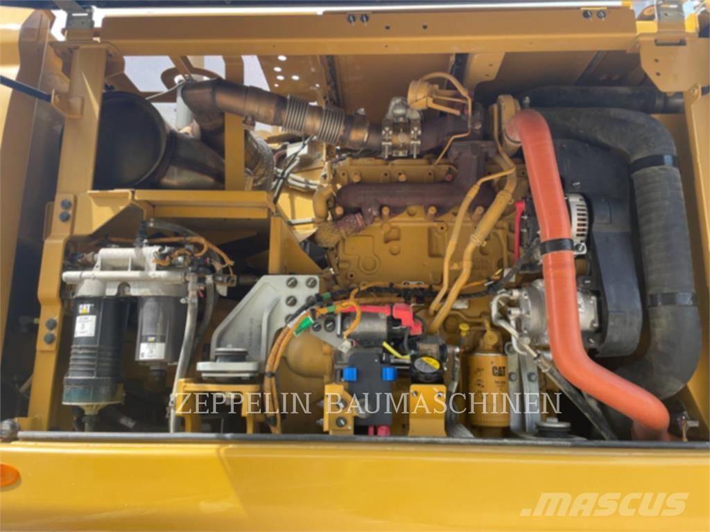 CAT M316-07A Gravemaskiner på hjul