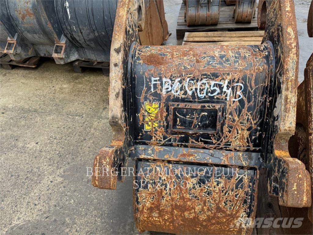 CAT M316F Gravemaskiner på hjul