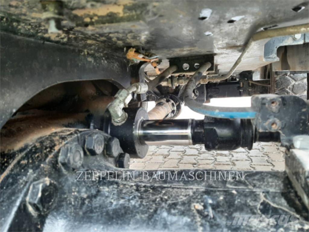 CAT M318-07A Gravemaskiner på hjul