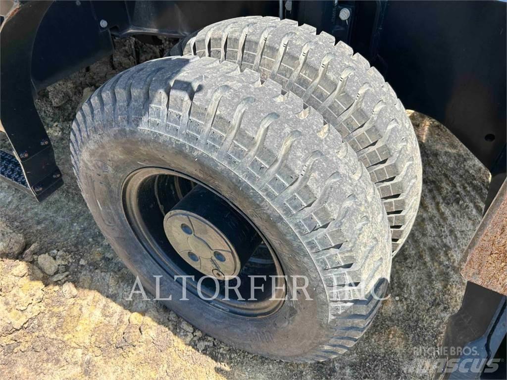 CAT M320F Gravemaskiner på hjul