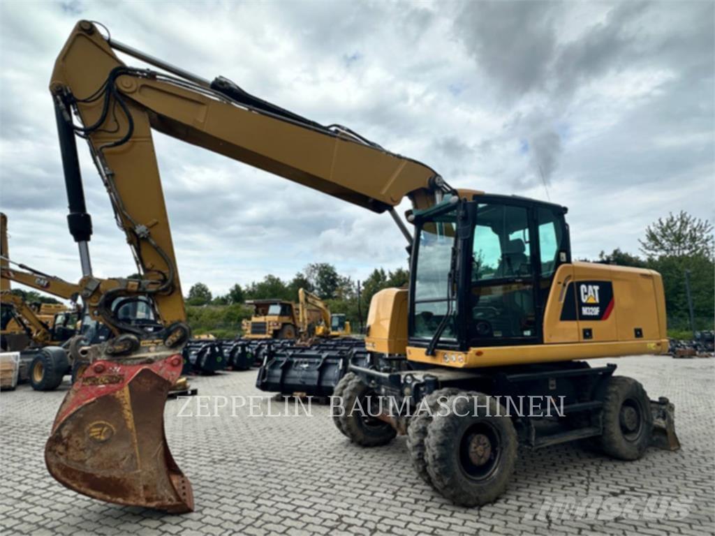 CAT M320F Gravemaskiner på hjul