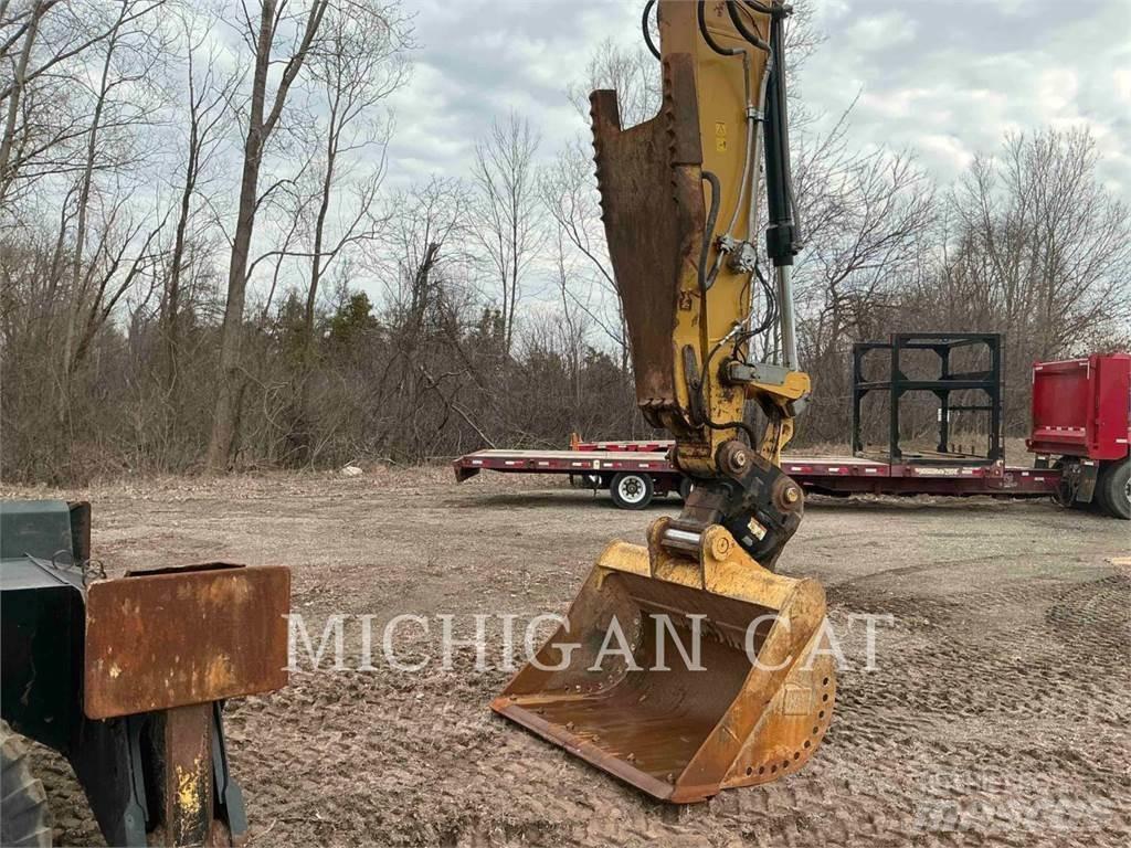CAT M320F PMTQ Gravemaskiner på hjul