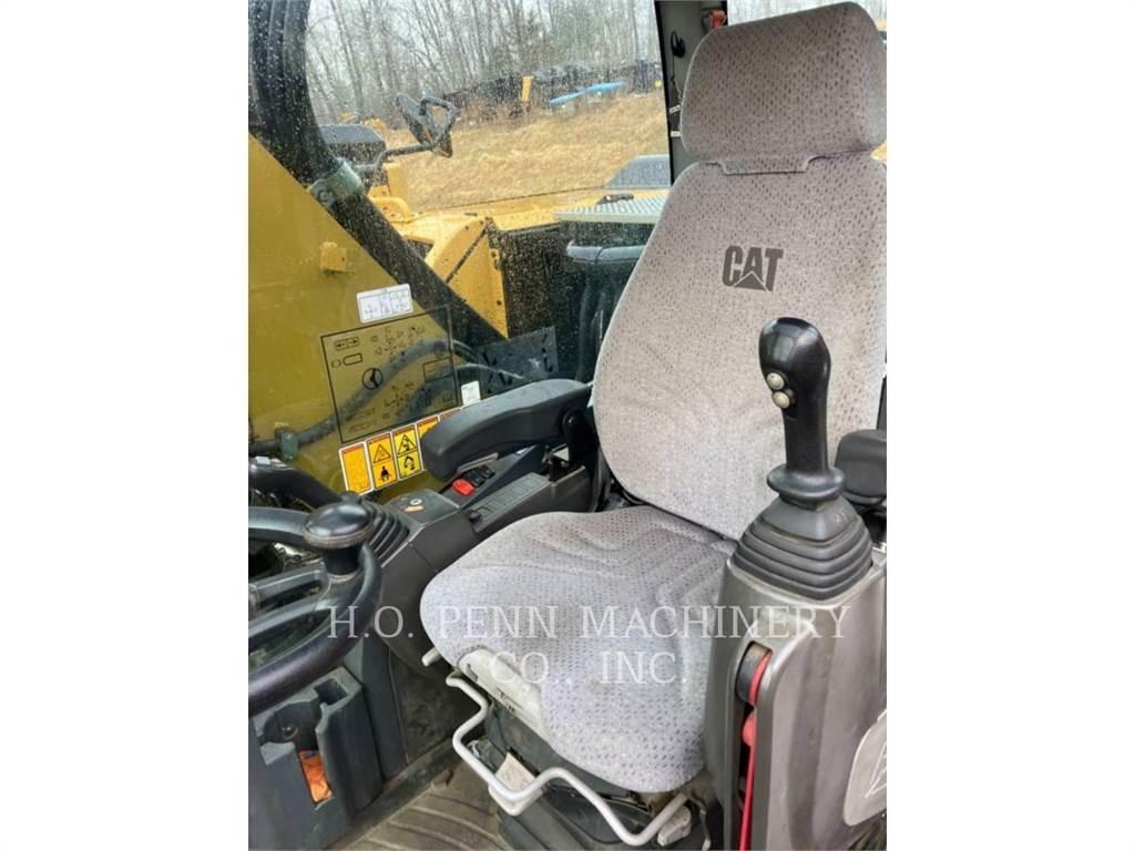CAT M322F Gravemaskiner på hjul