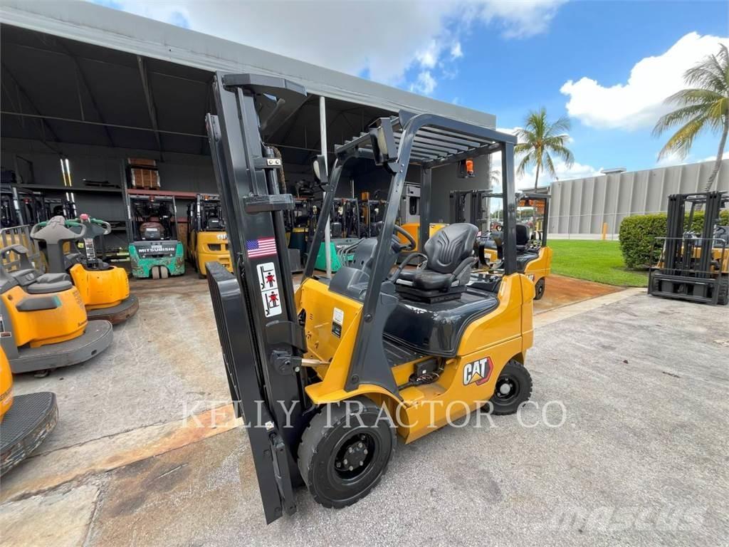 CAT MCFGP18N5 LPG gaffeltrucks