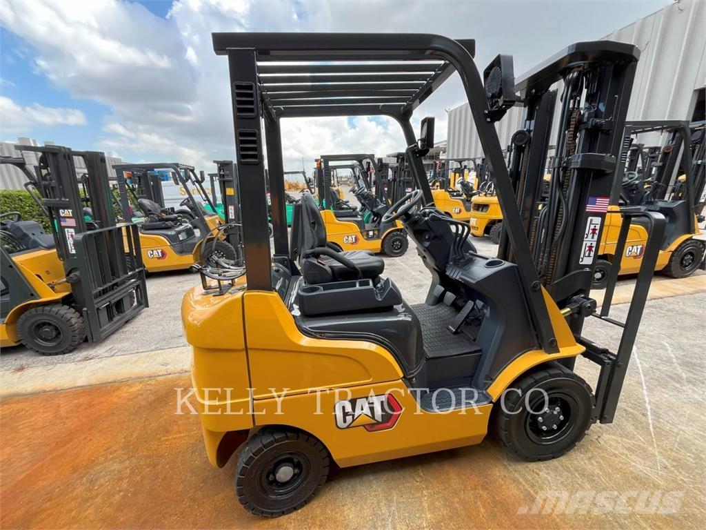 CAT MCFGP18N5 LPG gaffeltrucks