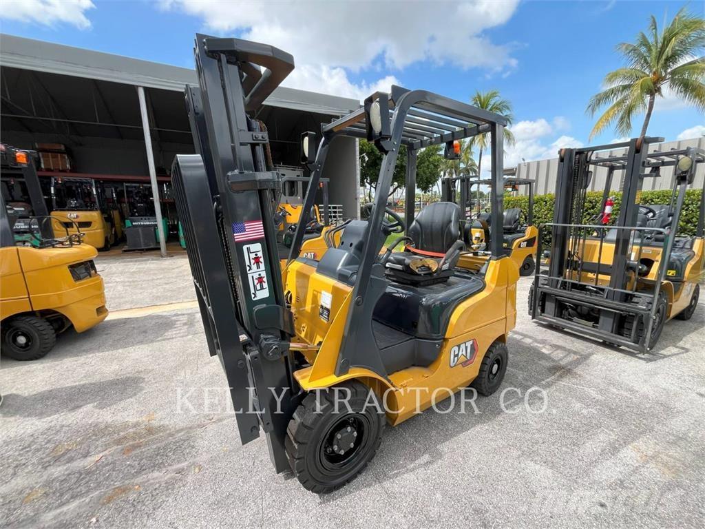 CAT MCFGP18N5 LPG gaffeltrucks