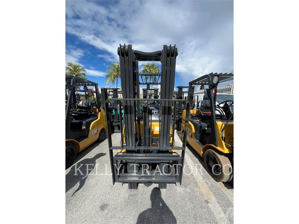 CAT MCFGP18N5 LPG gaffeltrucks