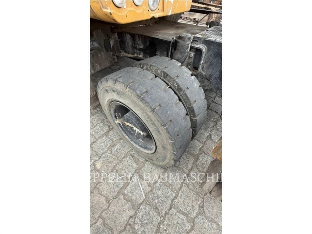 CAT MH3022-06C Nedbrydningsmaskiner