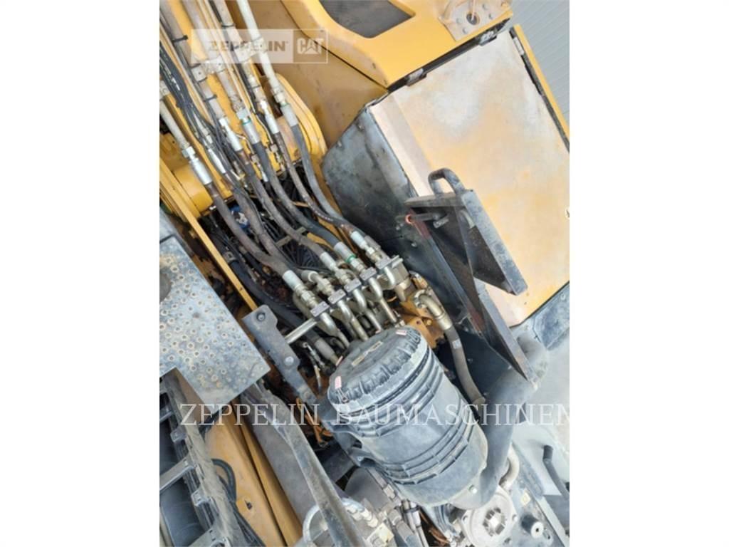 CAT MH3024-06C Nedbrydningsmaskiner