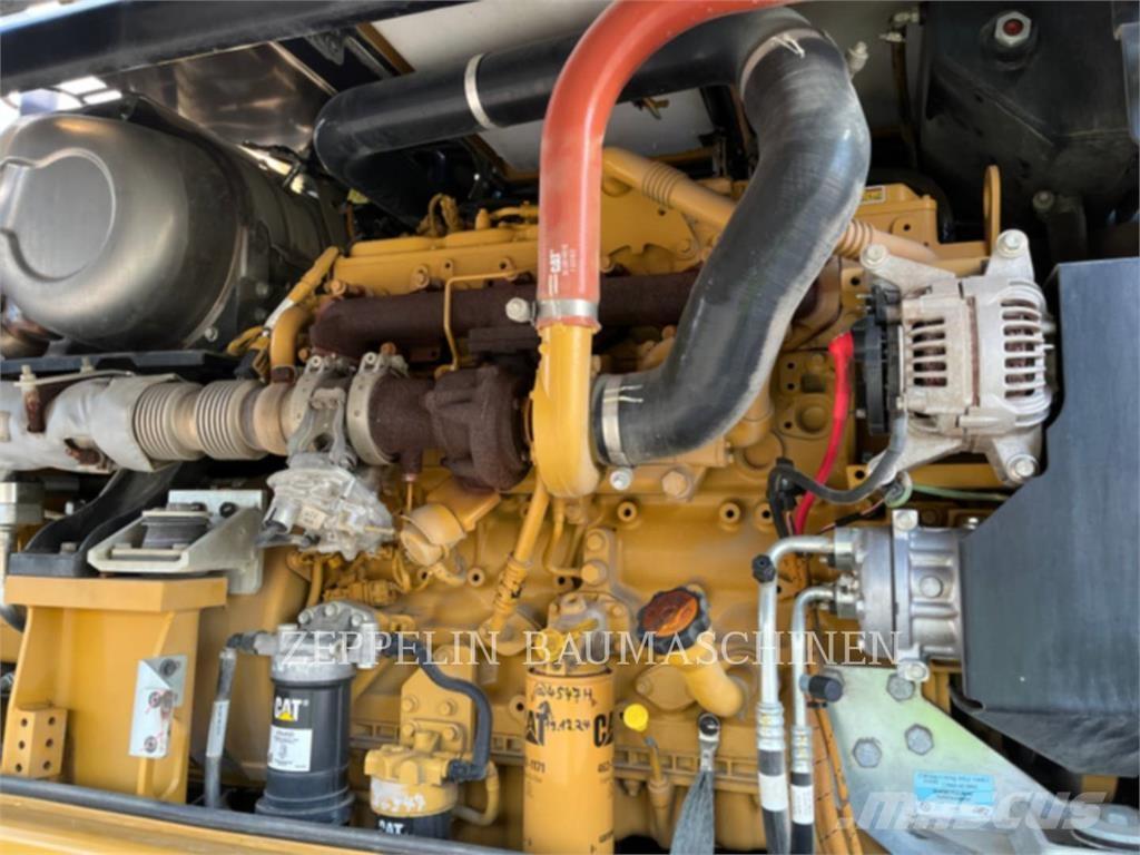 CAT MH3024-06C Nedbrydningsmaskiner