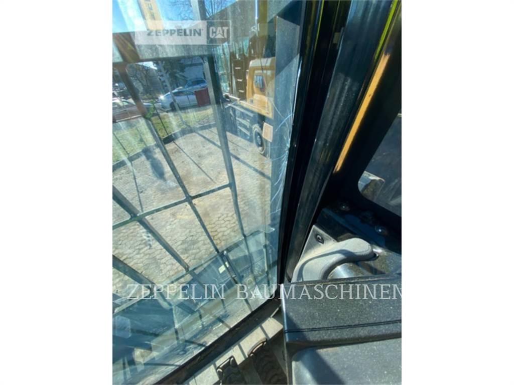 CAT MH3026-06C Nedbrydningsmaskiner