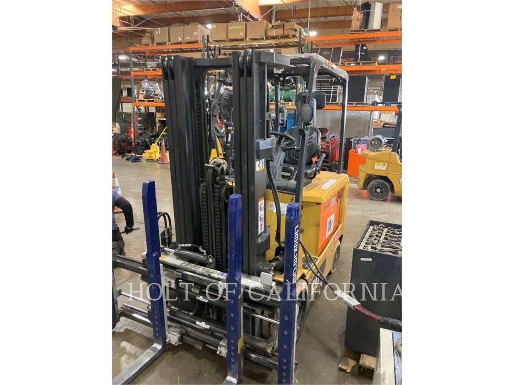 CAT MITSUBISHI EC30N2 El gaffeltrucks
