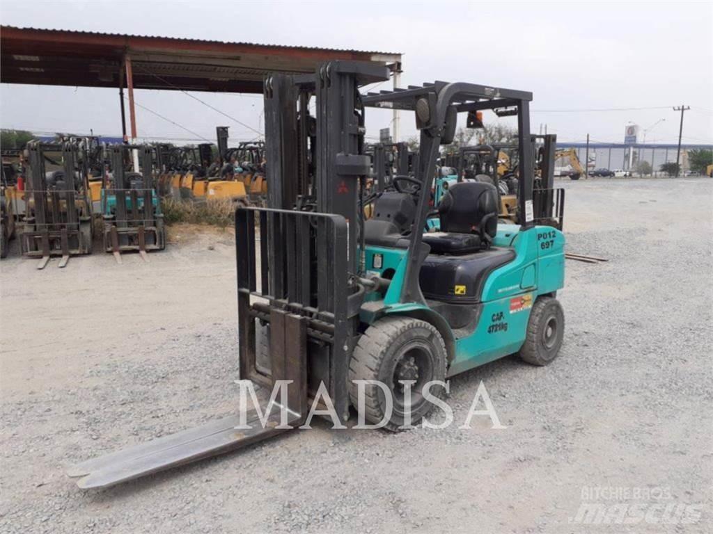 CAT MITSUBISHI FD30NM5 Gaffeltrucks - andre