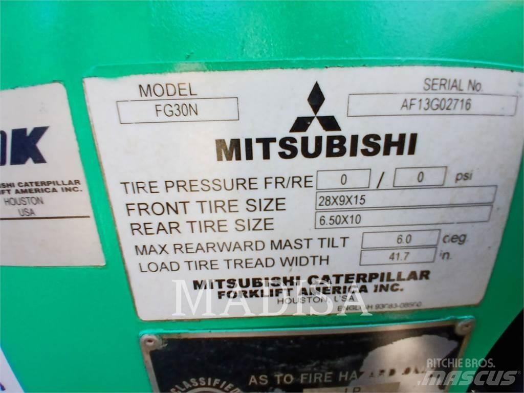 CAT MITSUBISHI FG30N-LP Gaffeltrucks - andre
