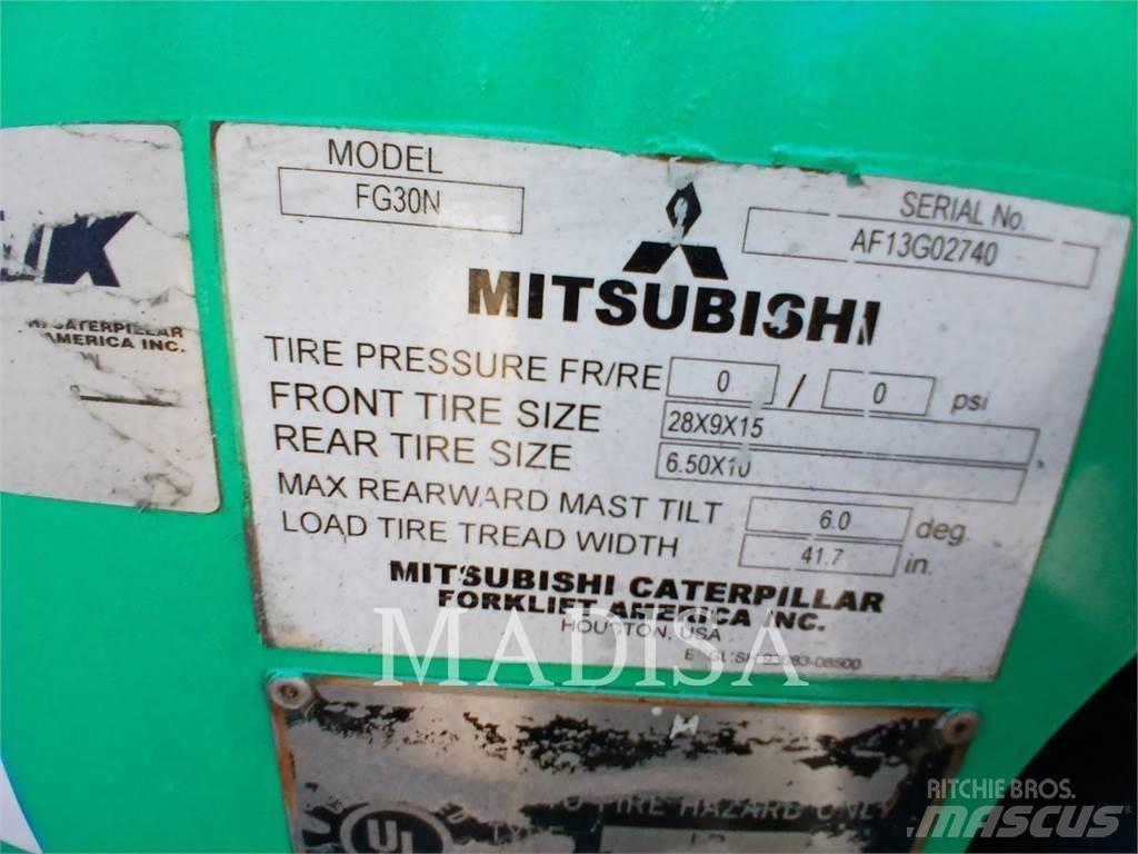 CAT MITSUBISHI FG30N-LP Gaffeltrucks - andre