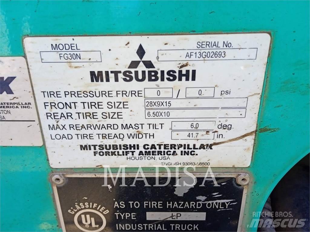 CAT MITSUBISHI FG30N-LP Gaffeltrucks - andre
