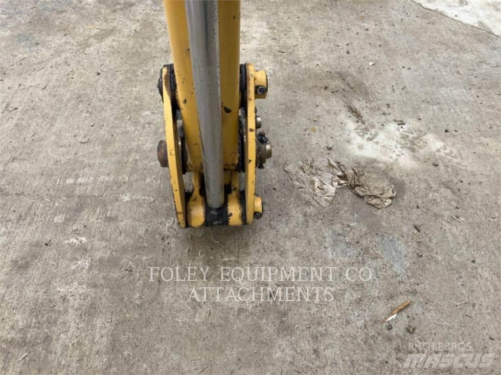 CAT QC305 Gravemaskiner på larvebånd