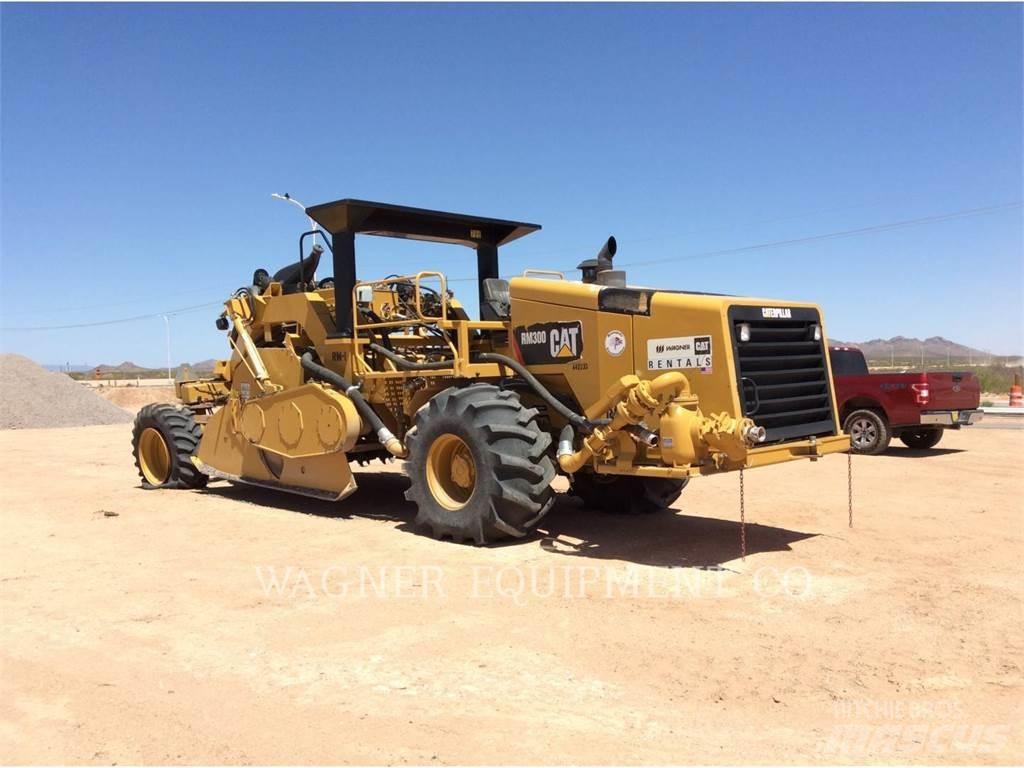 CAT RM-300 Asfaltrecyclere