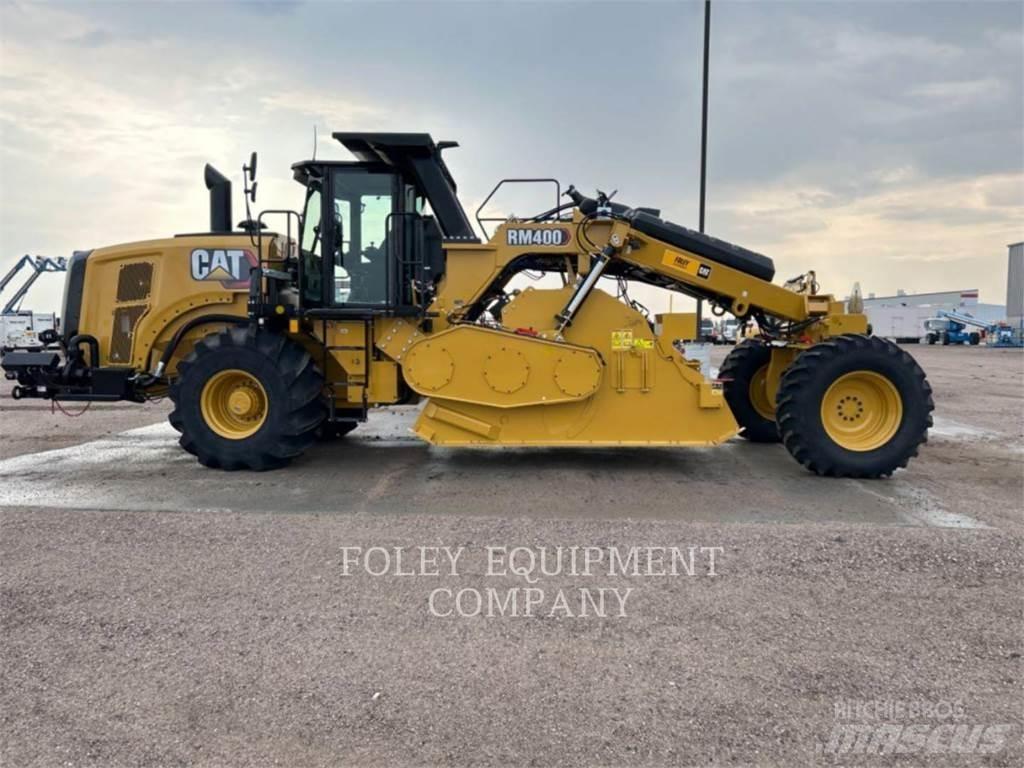 CAT RM400-01 Asfaltudlæggere