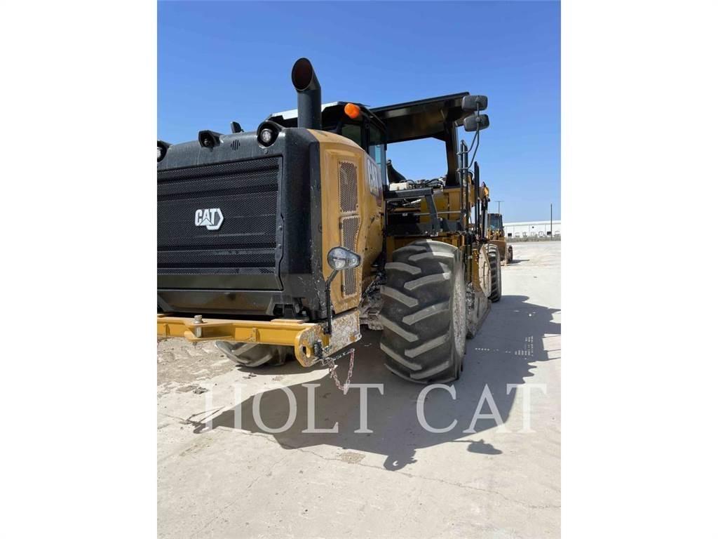 CAT RM400 CAB Asfaltrecyclere