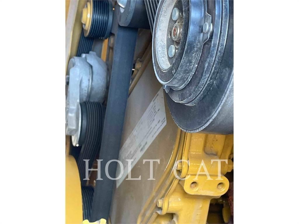CAT RM400 CAB Asfaltrecyclere