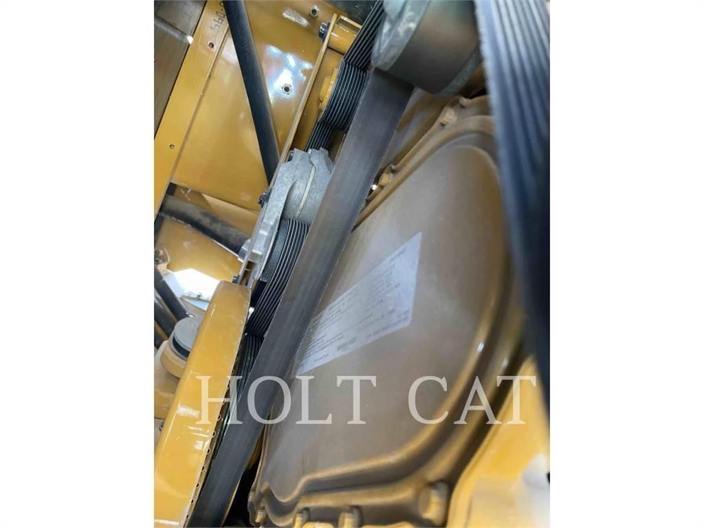 CAT RM400 CAB Asfaltrecyclere
