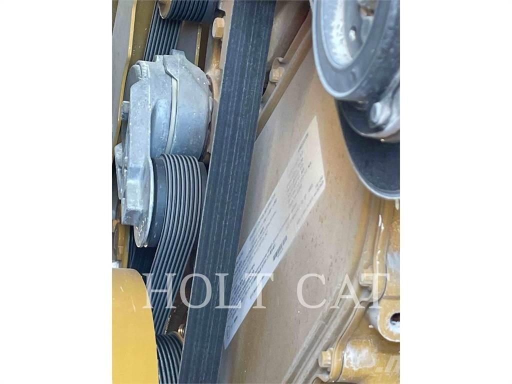 CAT RM400 CAB Asfaltrecyclere