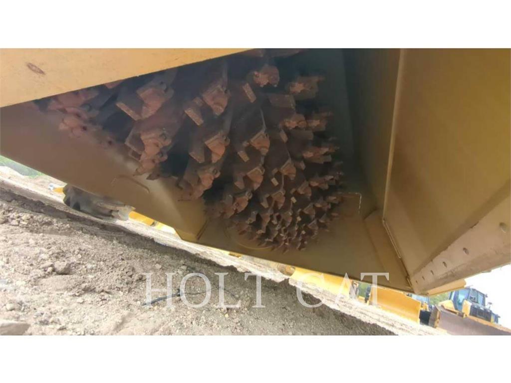 CAT RM400 CAB Asfaltrecyclere