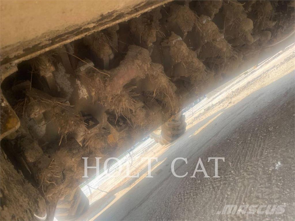 CAT RM400 CAB Asfaltrecyclere