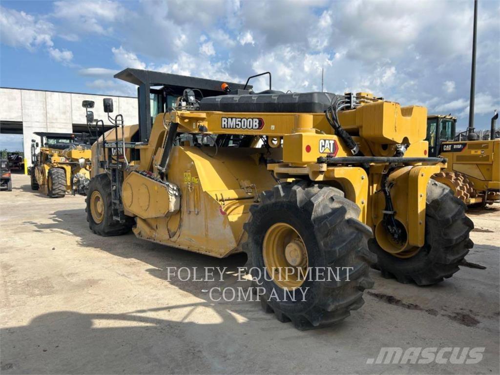 CAT RM500B Asfaltudlæggere