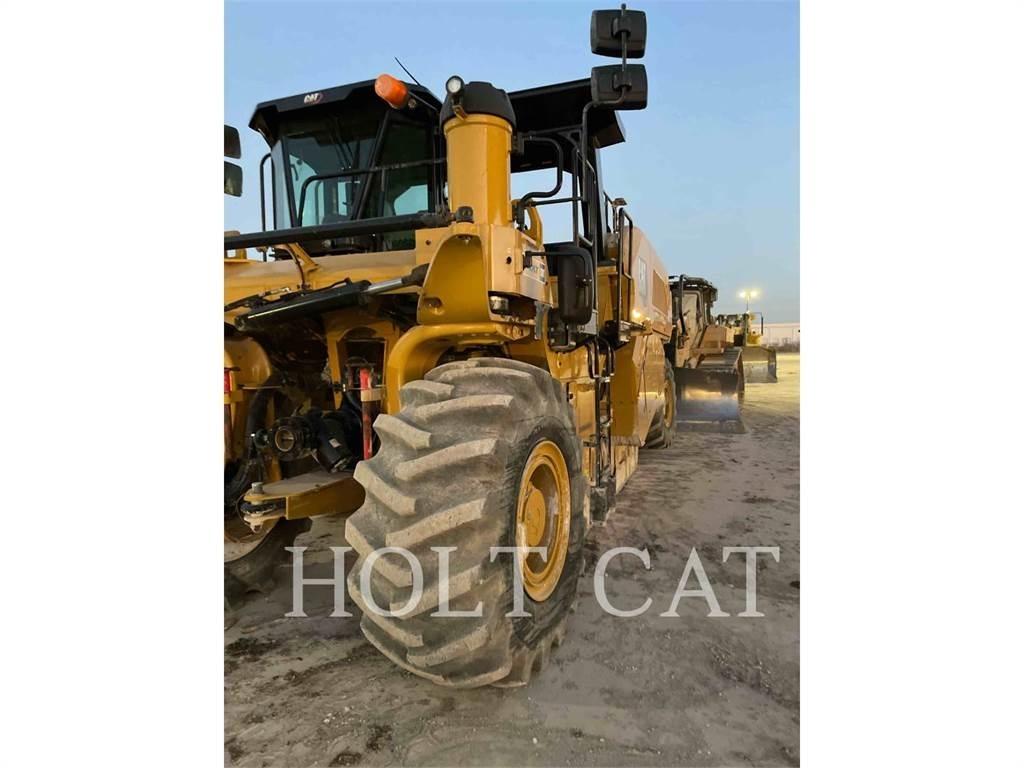 CAT RM800 Asfaltrecyclere
