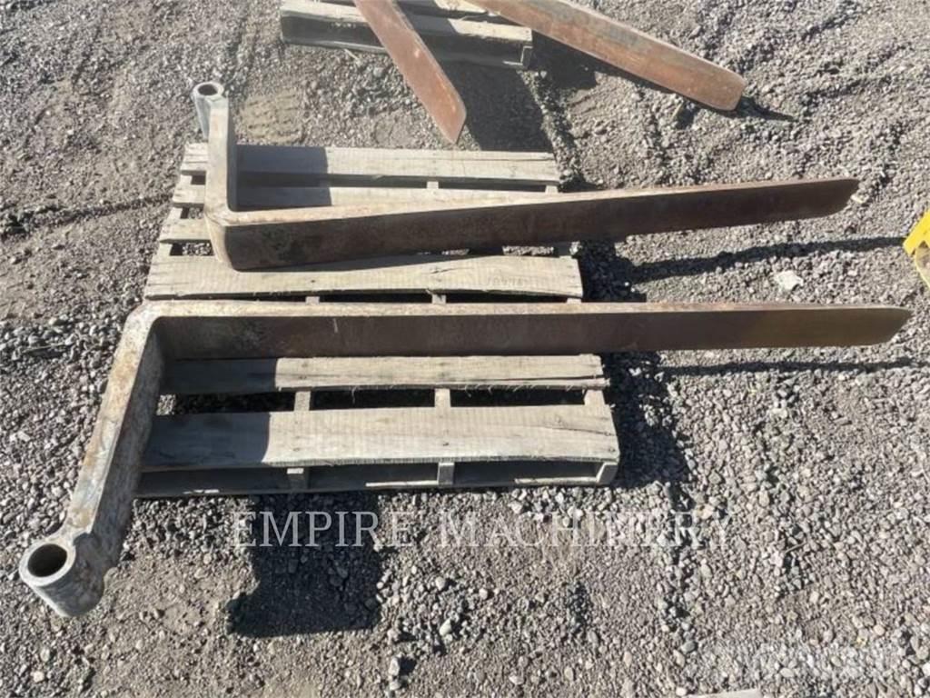 CAT TH TNS72 Pallegafler