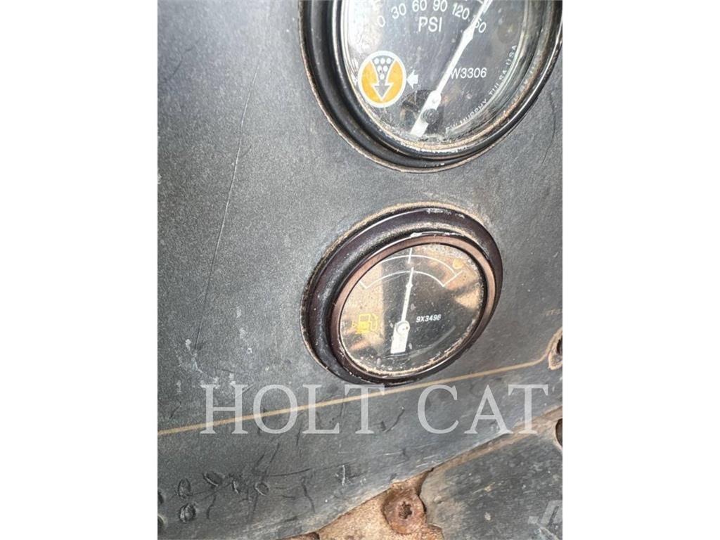 CAT W00 613C Skrabere