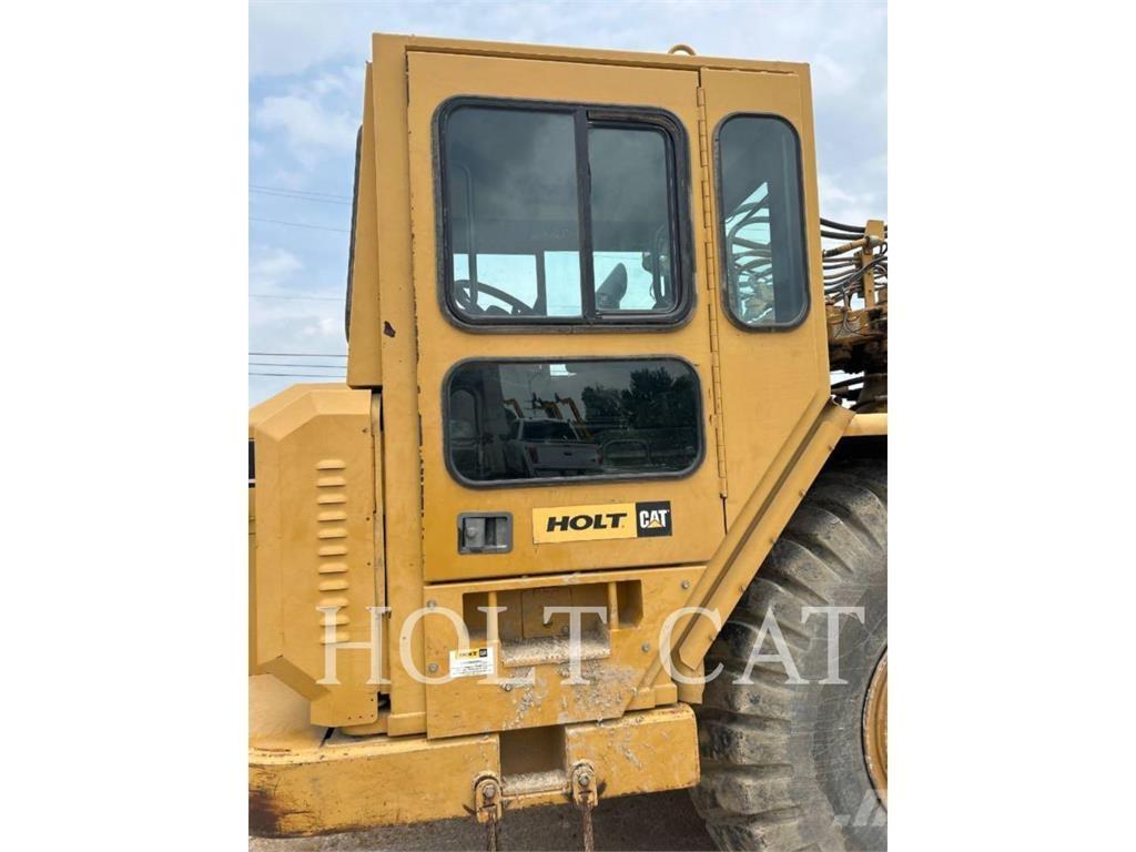 CAT W00 621G Skrabere