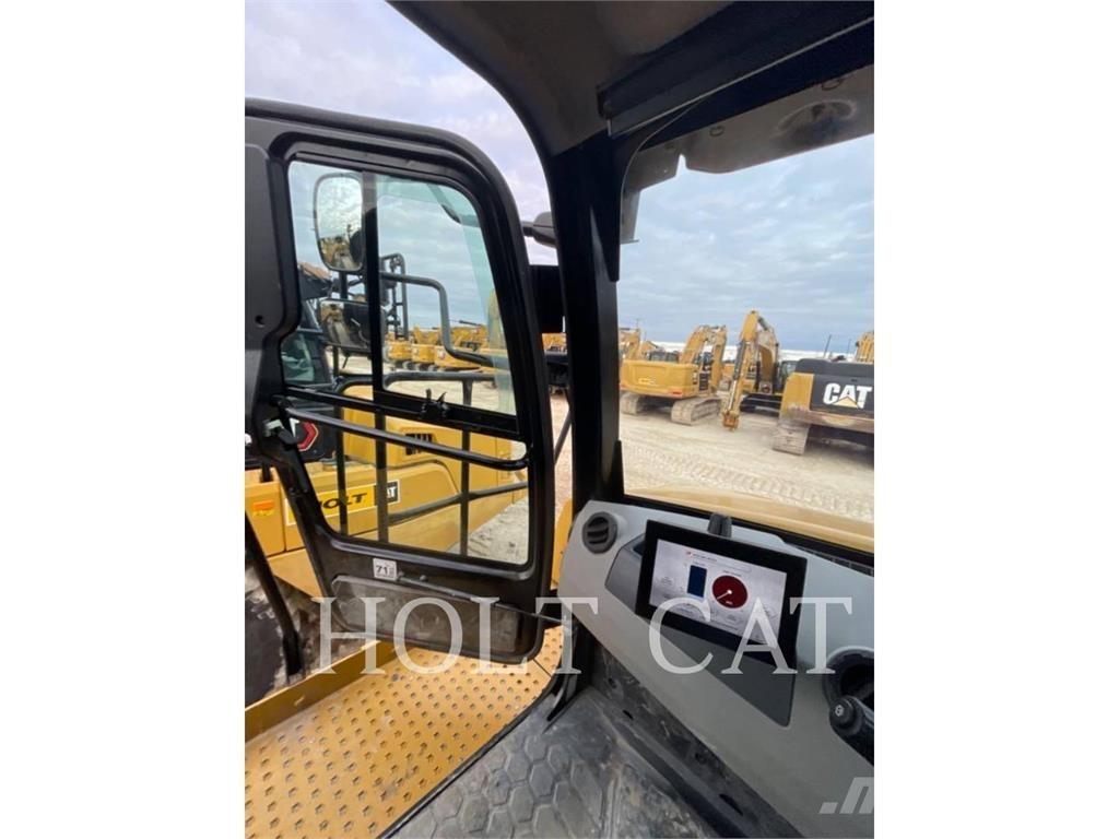 CAT W00 730 Tankbiler