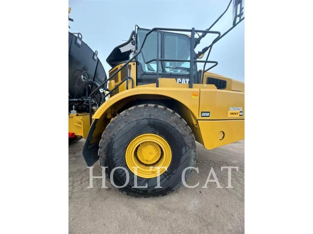 CAT W00 740GC Tankbiler