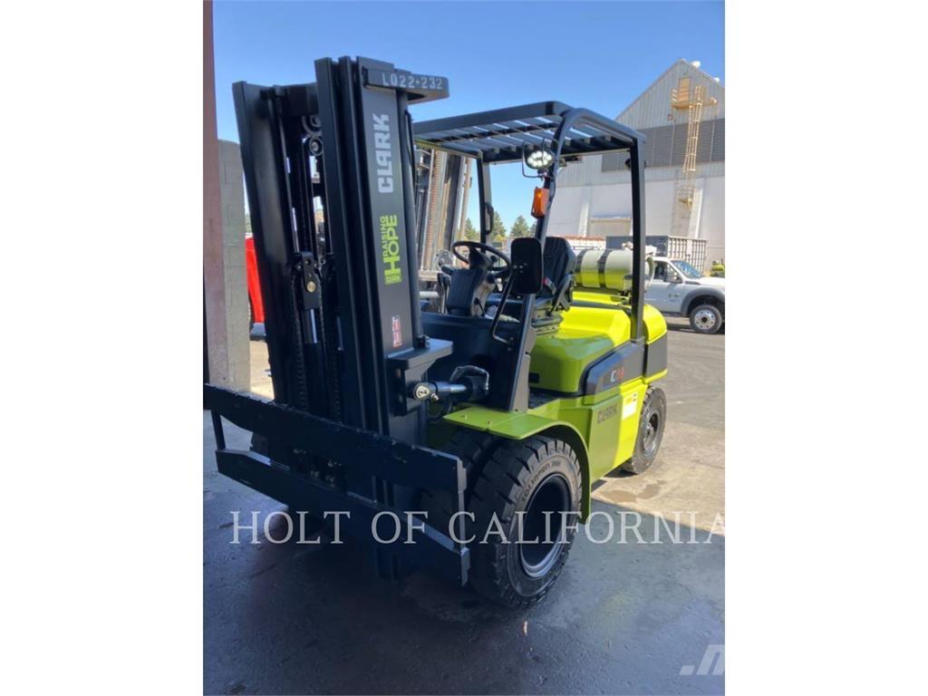 Clark C40L Gaffeltrucks - andre