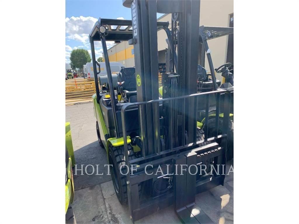 Clark S35L Gaffeltrucks - andre