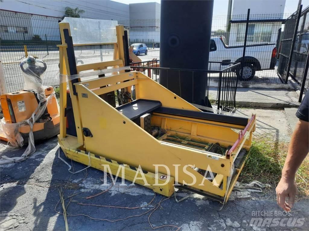  DEKA 40-M-44 Entreprenør - Andet