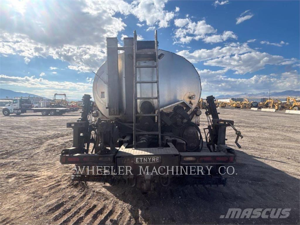  E.D. ETNYRE DIST 3500 Bitumen maskiner