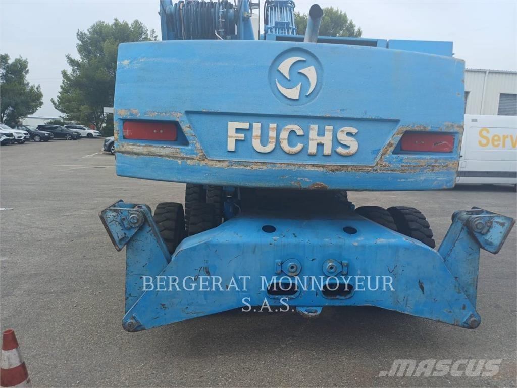 Fuchs MHL320 Gravemaskiner på hjul