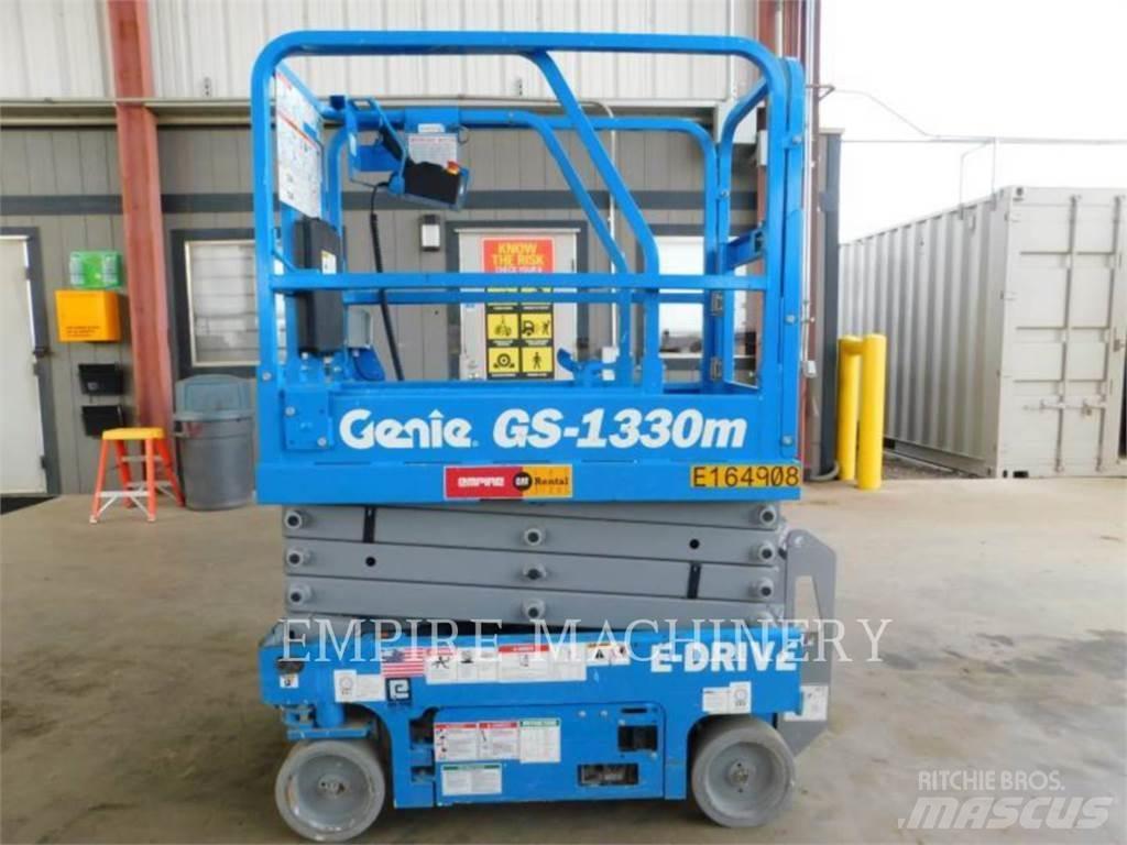 Genie GS1330 Bomlifte med knækarm