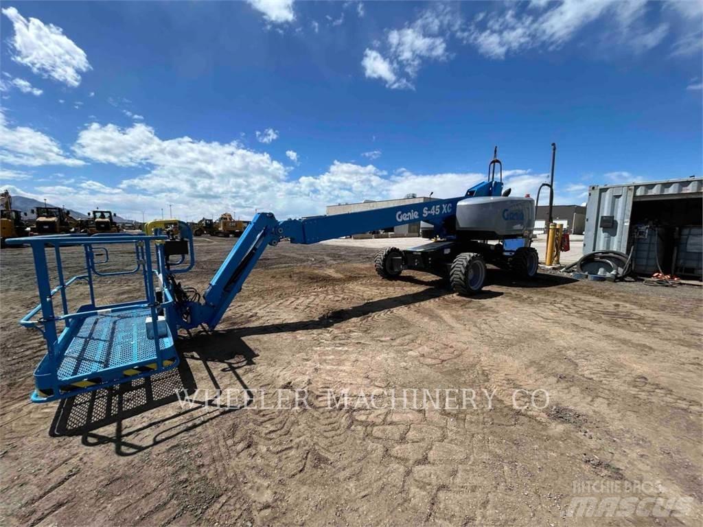 Genie S45XC Bomlifte med knækarm