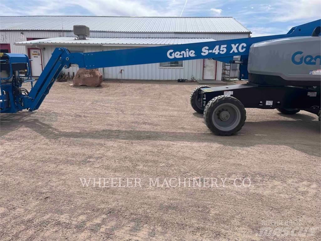 Genie S45XC Bomlifte med knækarm
