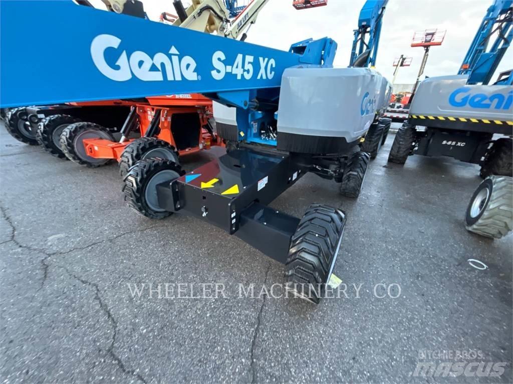 Genie S45XC Bomlifte med knækarm