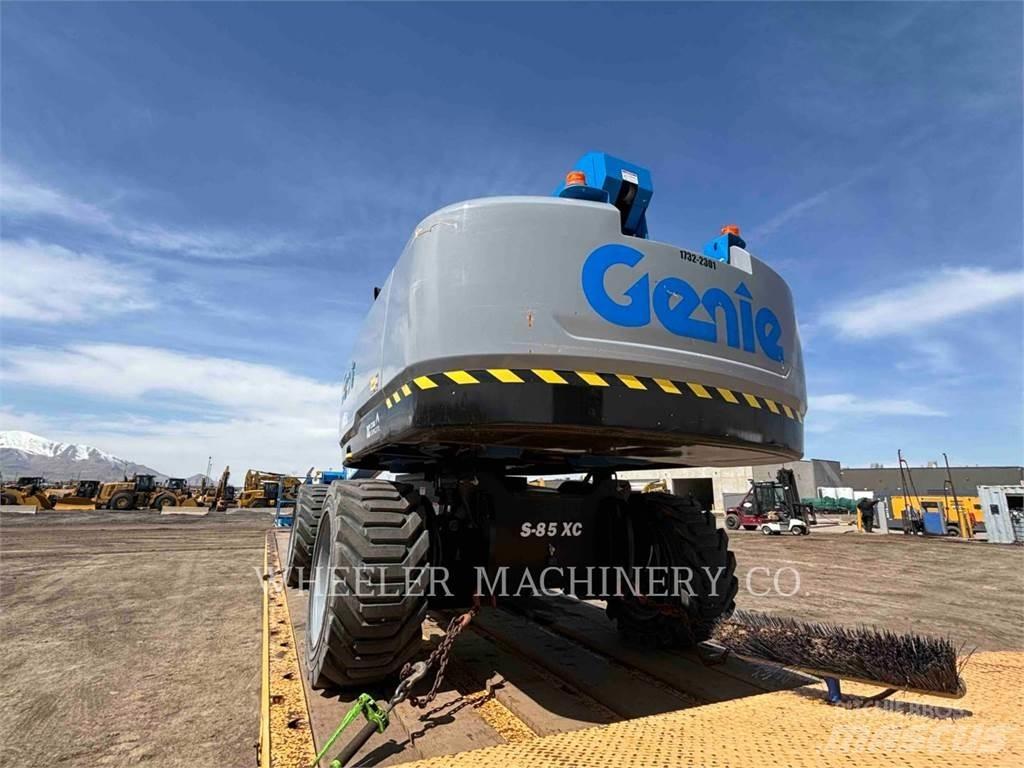 Genie S85XC Bomlifte med knækarm